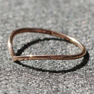 14K Gold 1.20mm Chevron Ring